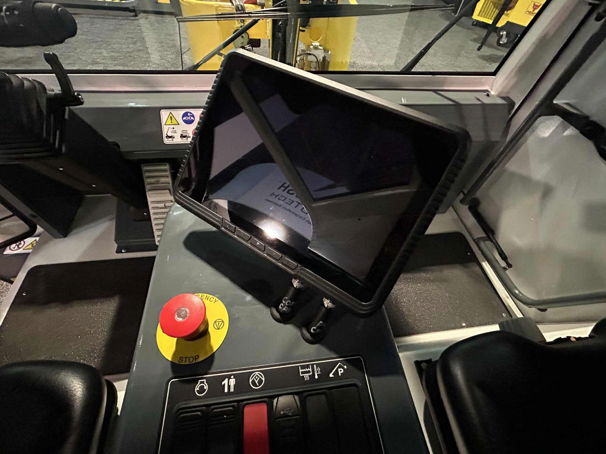 2025.09-3-Tempest-si Cab Screen 2025.09-3-Tempest-si Cab Screen