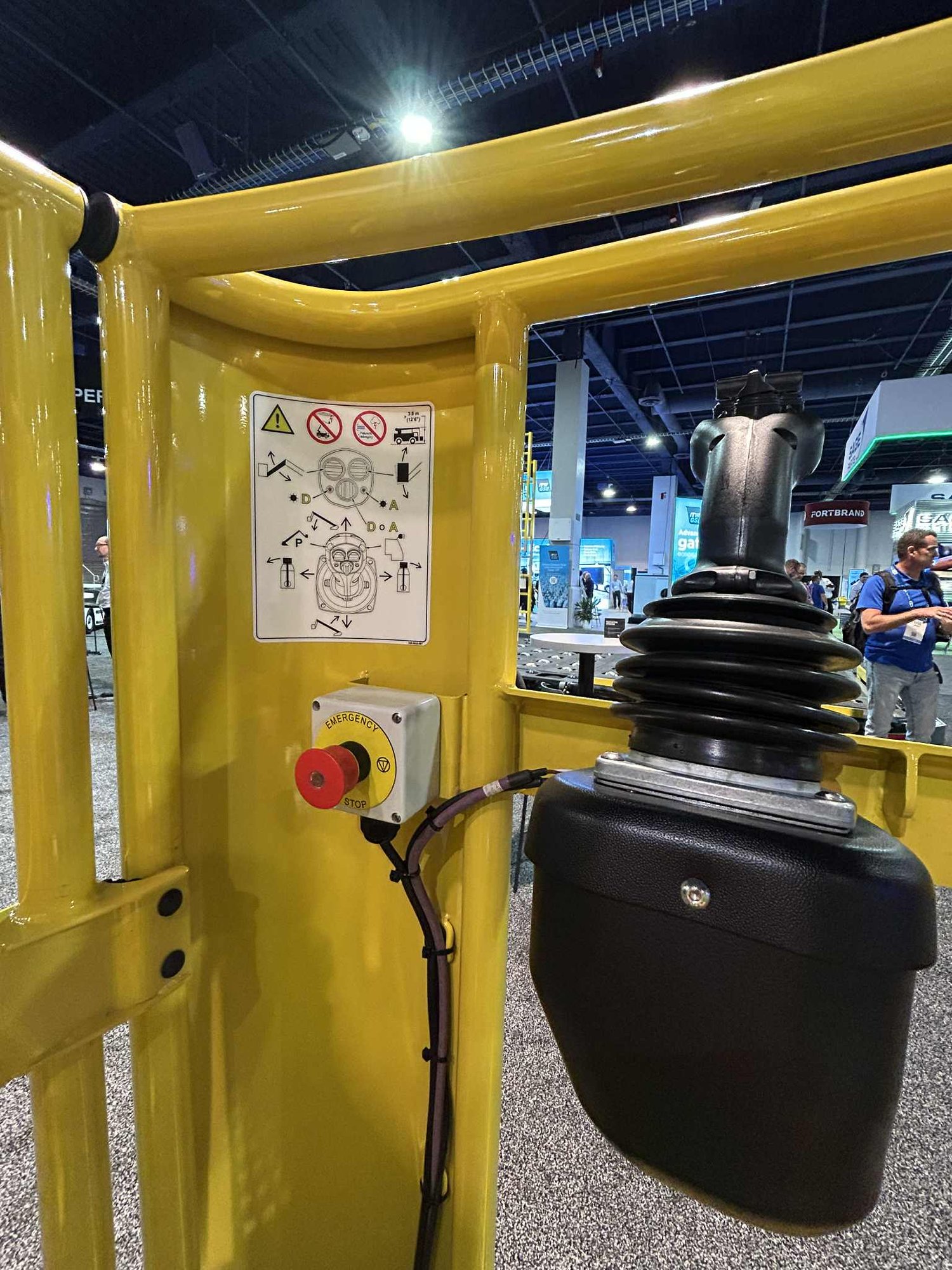 437dd758-b362-4044-bdda-5e708bf0ef1b 437dd758-b362-4044-bdda-5e708bf0ef1b